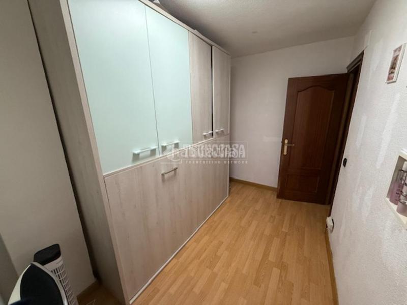 Foto 3ffaa973-70f8-4b11-8bb5-08acdb2d994e. Piso  en venta en Zarzaquemada Leganés
