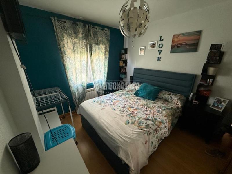 Foto d464609e-4bf4-4a95-a9da-1f762282d48f. Piso  en venta en Zarzaquemada Leganés