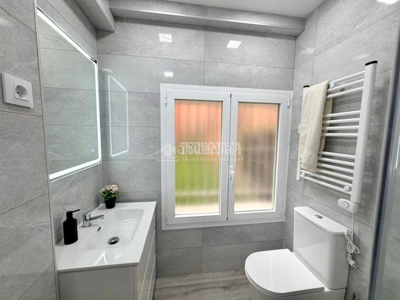 Foto f0dad80a-f23b-4346-9a7e-65f892cca57e. Appartamento con riscaldamento in Canillas Madrid