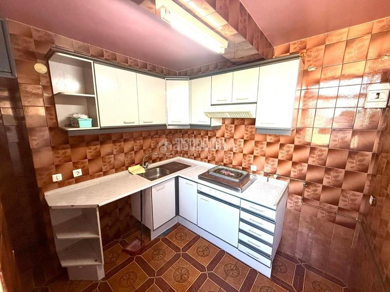 Foto 4a1c11d8-d1ac-45d9-8279-8bae6de0254a. Piso  en venta en Entrevías Madrid