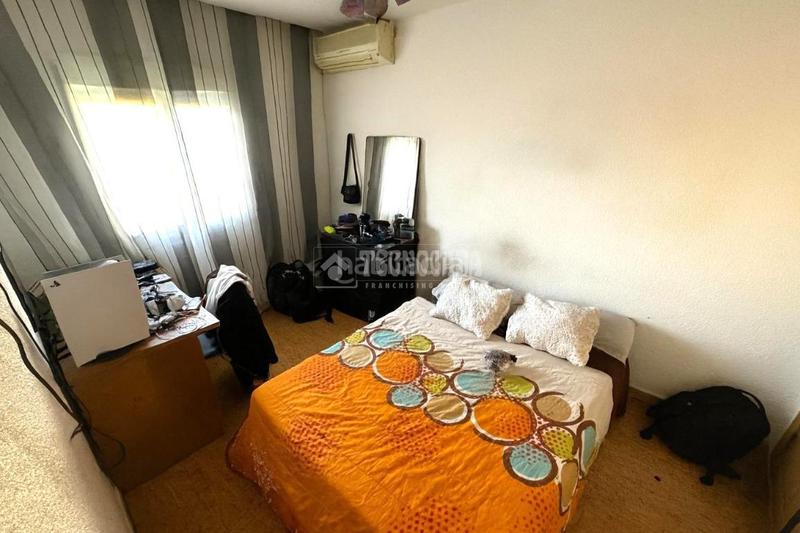 Foto 0620a7f8-ae7b-4ce1-8dfb-e2d3feb3609f. Pis a Entrevías Madrid