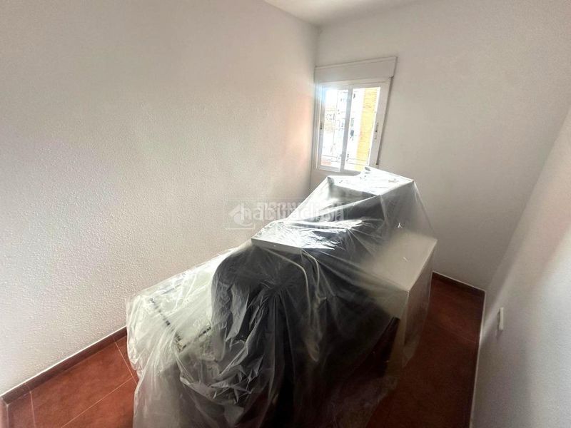 Foto 3138b6c6-22b2-4f87-a013-0bedc5768688. Pis a Entrevías Madrid