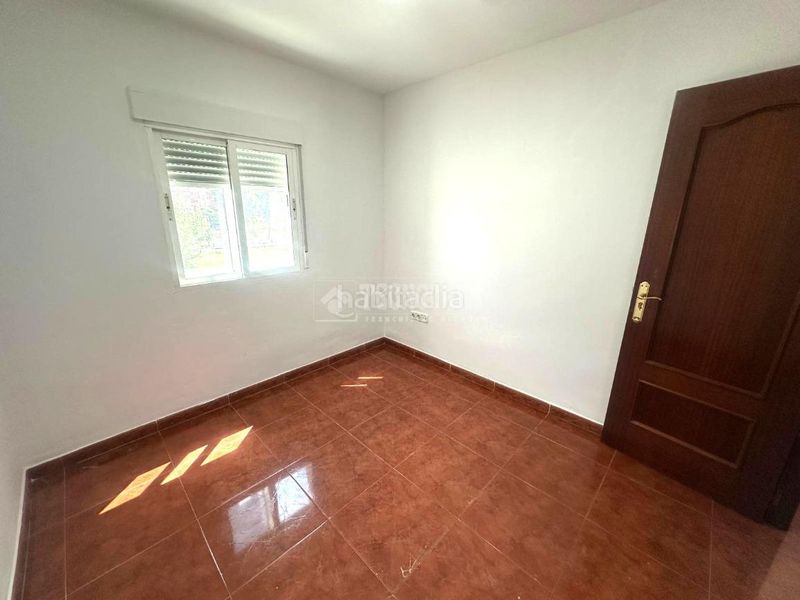 Foto 5ba3cbfc-b930-46af-ab9f-8238e5dc6ba1. Pis a Entrevías Madrid