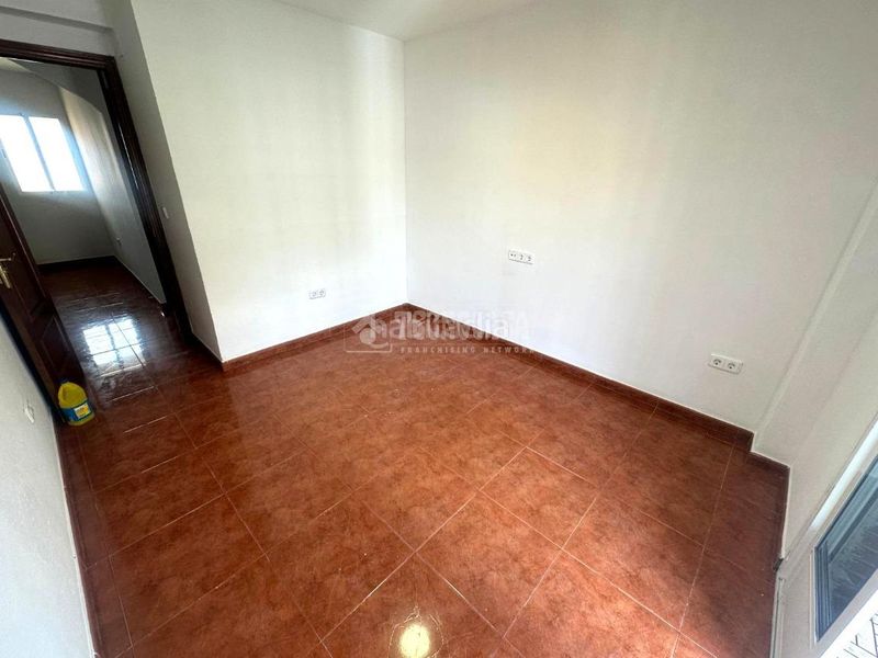 Foto a3832656-1e9b-4378-a5c3-b9be4fd8e883. Pis a Entrevías Madrid