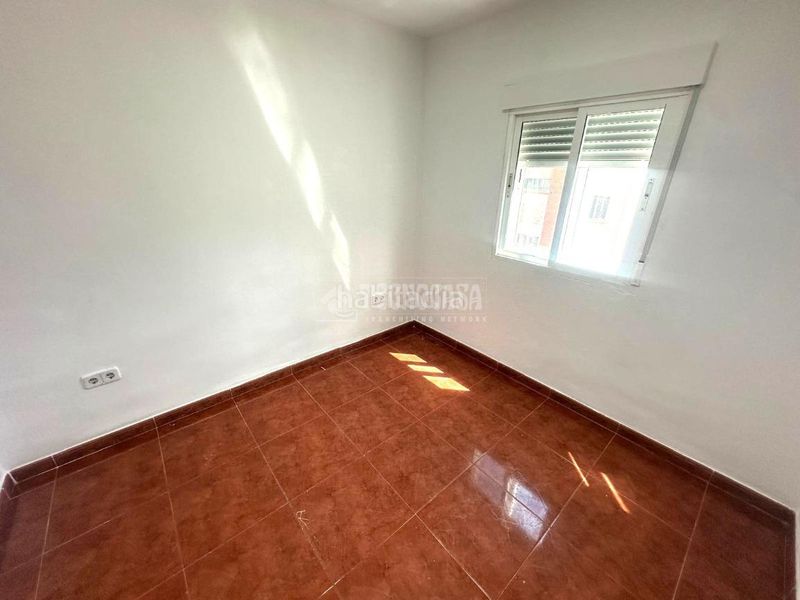 Foto c81ebba0-940e-40cc-b185-379985f77a48. Pis a Entrevías Madrid