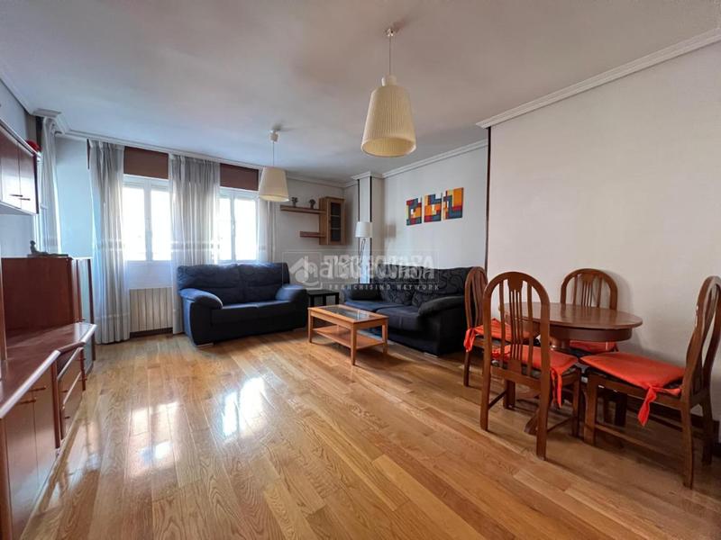 Foto 502d104b-803c-413e-a356-cb3bba679a58. Pis amb aparcament a Vadillos Valladolid