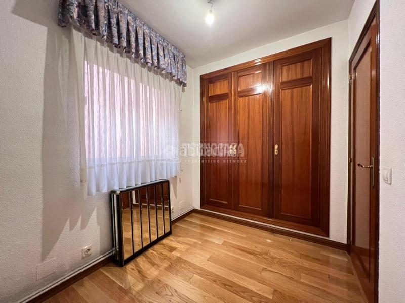 Foto 5eeae09b-cc53-4199-95fc-ea871cff4c79. Pis amb aparcament a Vadillos Valladolid