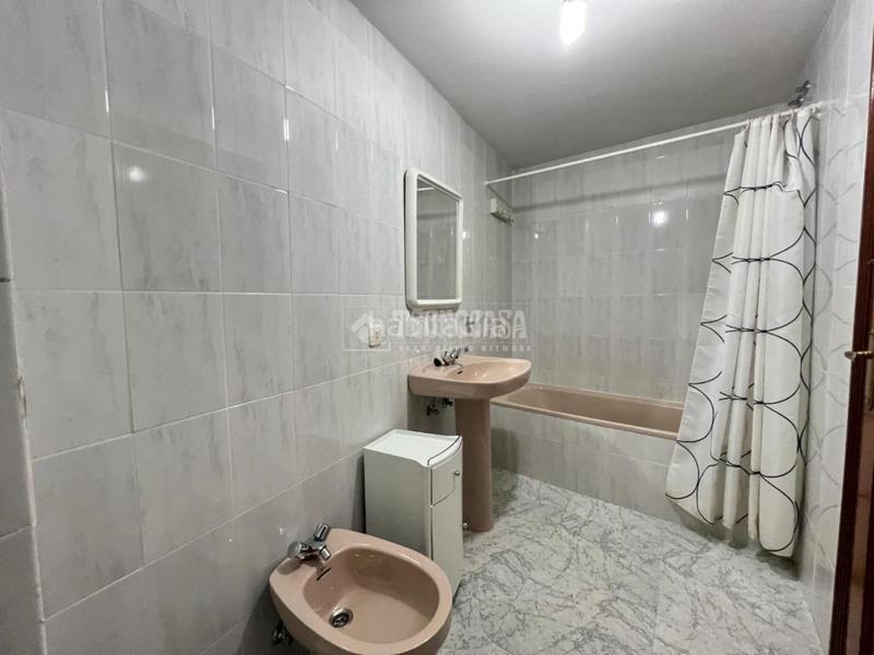 Foto fb4d35c2-ecc7-4604-9f5f-6ad50973702c. Pis amb aparcament a Vadillos Valladolid