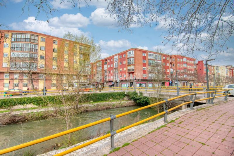 Foto 44a7d037-93cd-441c-a411-9d62be3525f8. Doppelhaus in Medina de Rioseco
