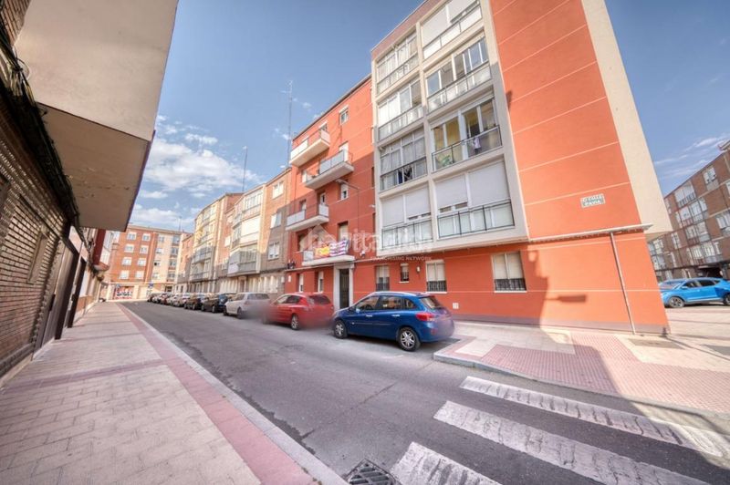 Foto 150df2a1-a3a3-4286-bdd3-0b504257e56d. Pis a Batallas Valladolid