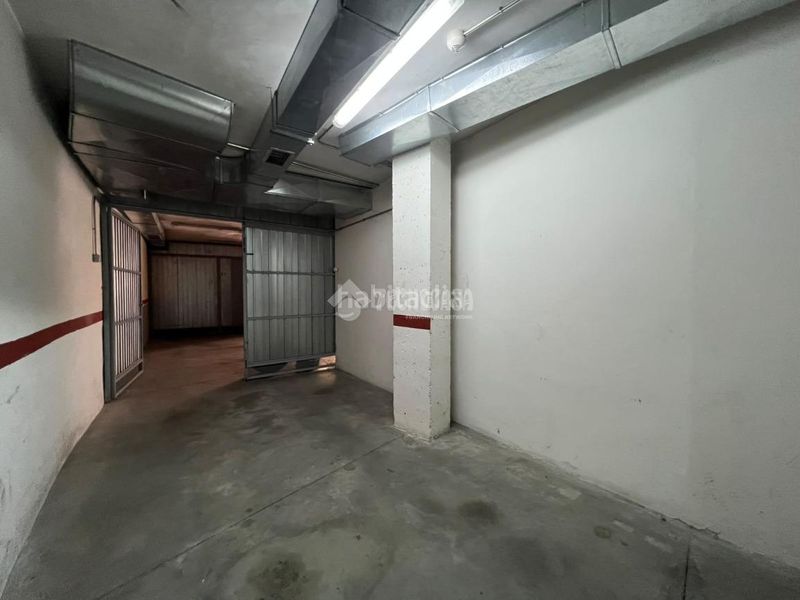 Foto d29e2ebc-ba7b-4a40-8f9c-c7c7423d3926. Parking coche boxplaza de garaje en venta en Vadillos Valladolid
