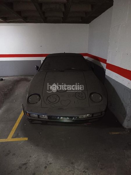 Foto a4be3ff7-f2e4-416e-bd2f-72f2f5316159. Parking coche boxplaza de garaje en venta en Circular Valladolid