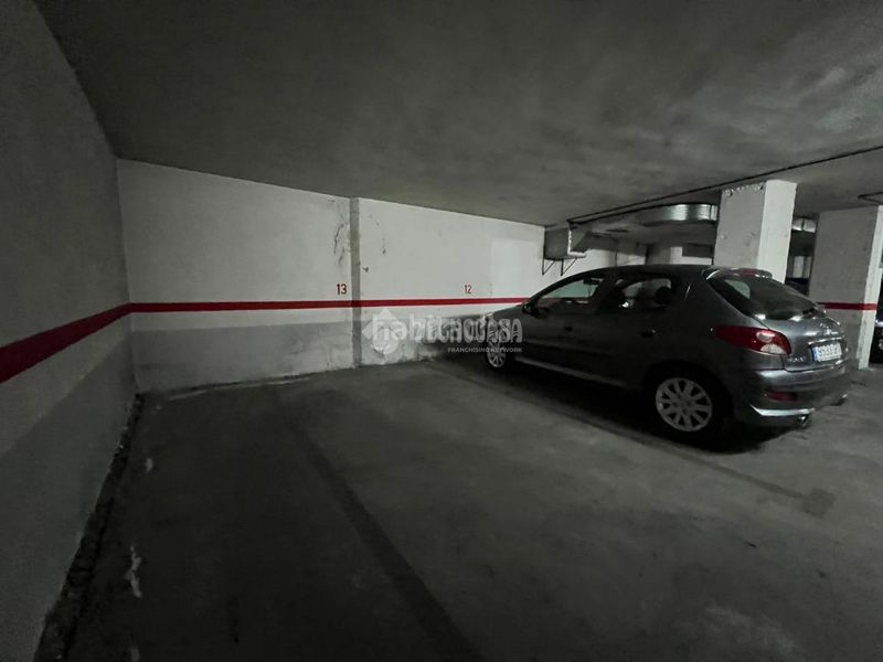 Foto 440e699c-daee-440c-8bbc-6f876191de7c. Parking coche boxplaza de garaje en venta en Vadillos Valladolid