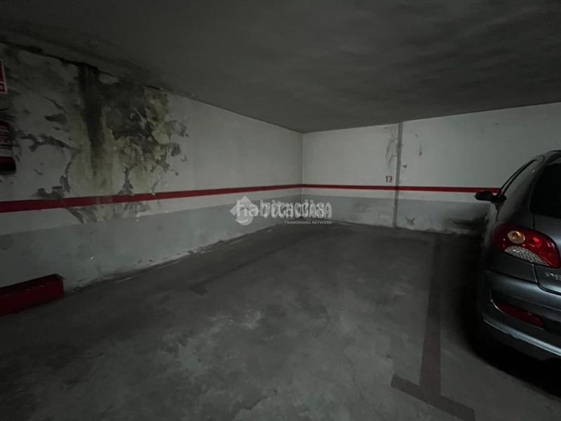 Foto c282e278-89a5-403e-a971-b4f14f5f0328. Parking coche boxplaza de garaje en venta en Vadillos Valladolid