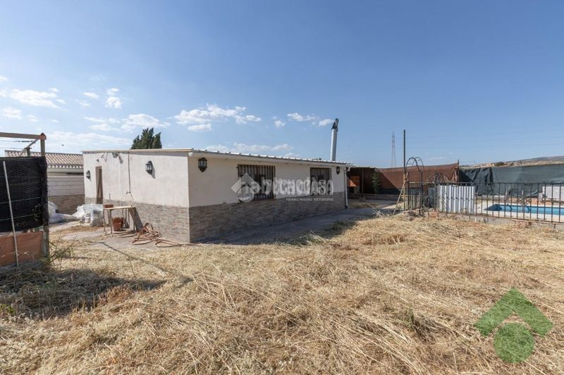 Foto 8be9e00f-5c7a-4fdc-814f-512aa566ee17. Masia a Albolote