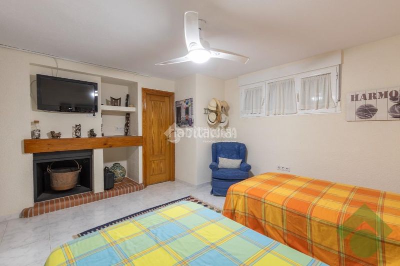 Foto 1f89a311-9a08-4f01-8612-fd014ed57620. Casa a Albolote
