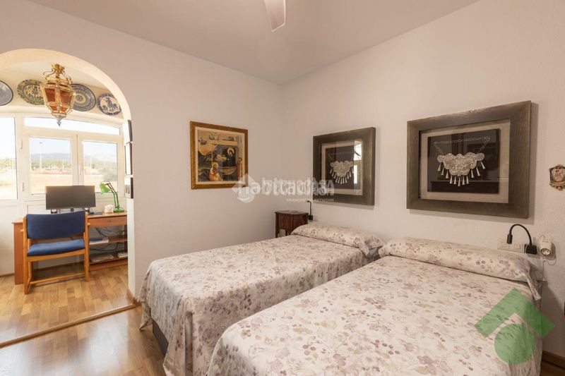 Foto 630c4c79-fe62-40e9-b320-84565e1a5e83. Casa a Albolote