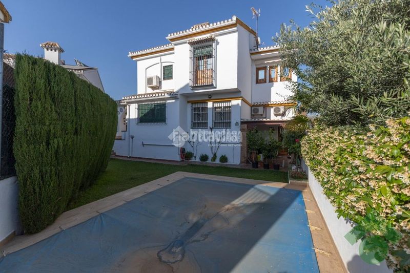 Foto 8dbf5e26-6023-4216-b8b3-74f2cda11043. Casa a Albolote
