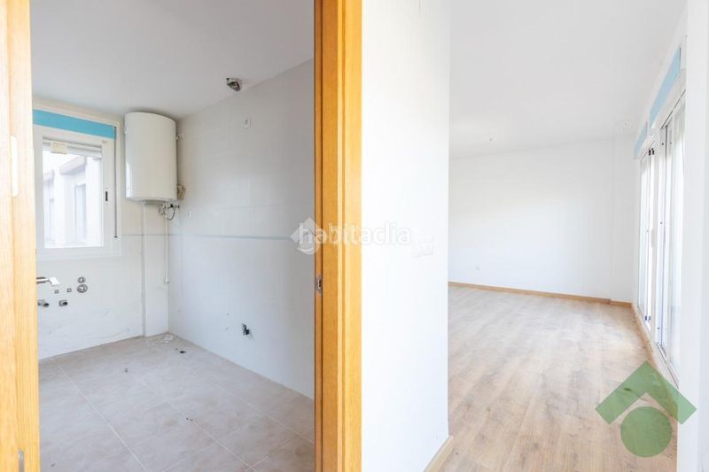 Foto b891ddbe-1596-40b8-a587-d1332c4e0e7e. Pis a Colomera