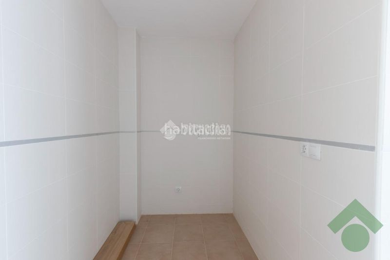 Foto f863e194-02dc-438e-b19f-89ad86292b19. Pis a Colomera
