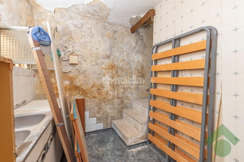 Foto 5a9260e1-d3f3-4d22-bed7-aa3b62519a70. Casa aparellada amb aparcament a Colomera