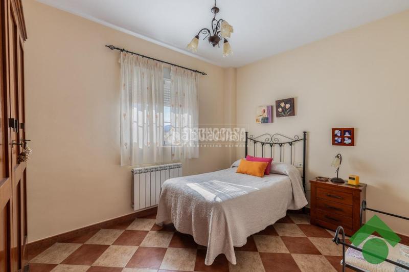 Foto 06531aa9-ed66-4459-a19a-cb2b12b1c826. Casa  en venta en Atarfe
