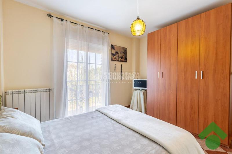 Foto 3125f867-c21d-4325-bb46-a97aaf7c521c. Casa  en venta en Atarfe