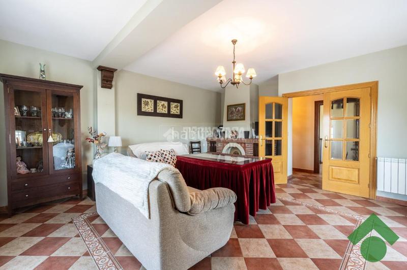 Foto 34f16e58-d53f-40a8-a51c-132285a61408. Casa  en venta en Atarfe