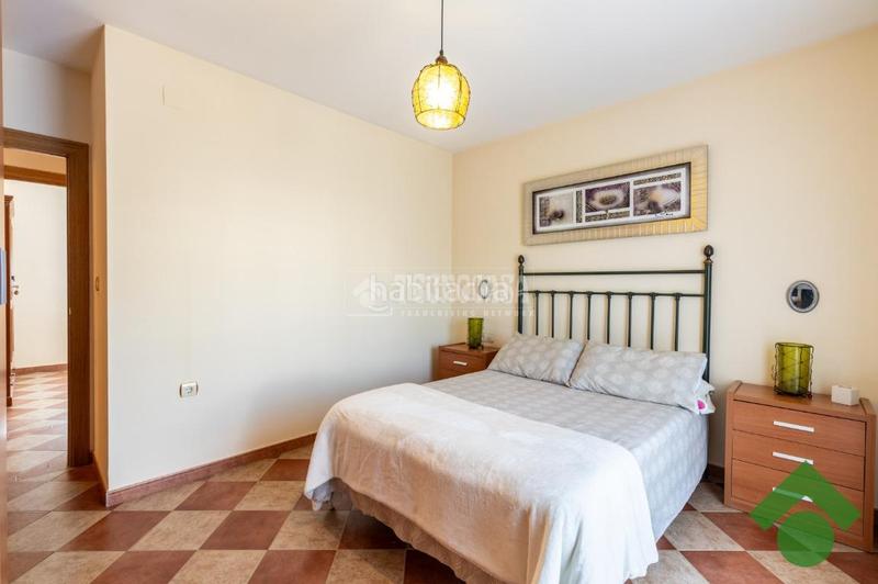Foto 5d66bbd8-d72a-44ce-9991-7078ce87c876. Casa  en venta en Atarfe