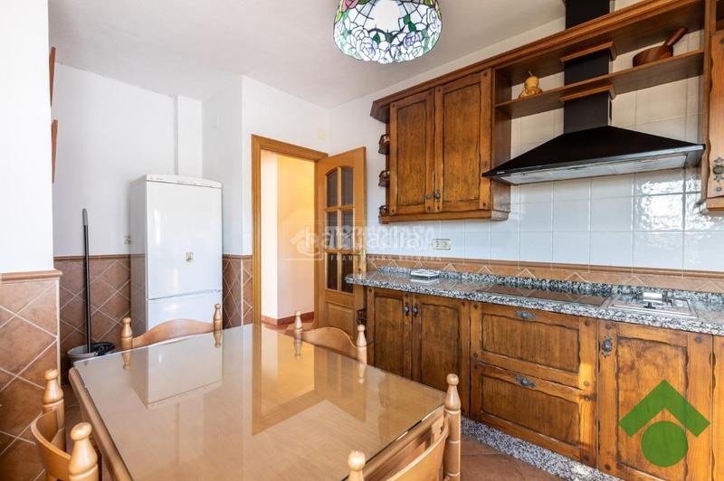 Foto a4cf31b7-b774-4efd-899e-f5e5854f3b1b. Casa  en venta en Atarfe