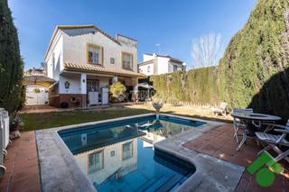 Maison en Albolote. Casa en venta en albolote