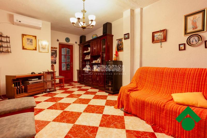 Foto 3099fafd-bd1a-47b6-8bab-1507c599f395. Casa  en venta en Calicasas