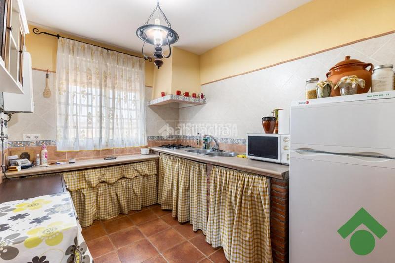 Foto ae8b0c91-a1cb-473a-805a-c077f4f4b1a8. Casa  en venta en Atarfe
