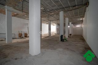 Locale commerciale in Albolote. Almacén en venta en albolote