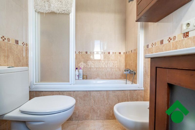 Foto 23f5a25e-e7f2-4c96-9c51-d78d5a63f5b3. Pis a Albolote