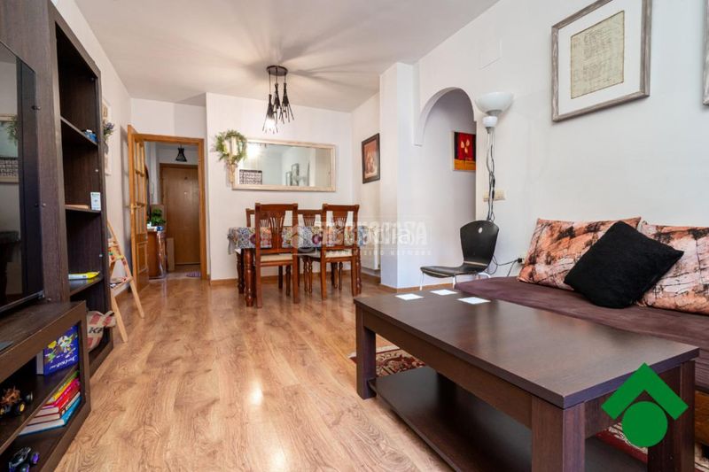 Foto 4f878f04-bb45-489f-a496-17d0eb8dff30. Pis a Albolote