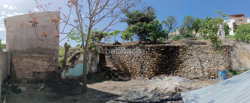 Foto ac68fe6c-0a57-418c-a3d3-ca5d002e056d. Terreny residencial a Colomera