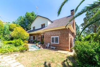 Casa a Ciudad Jardín Valderrey. Casa en venta en algete
