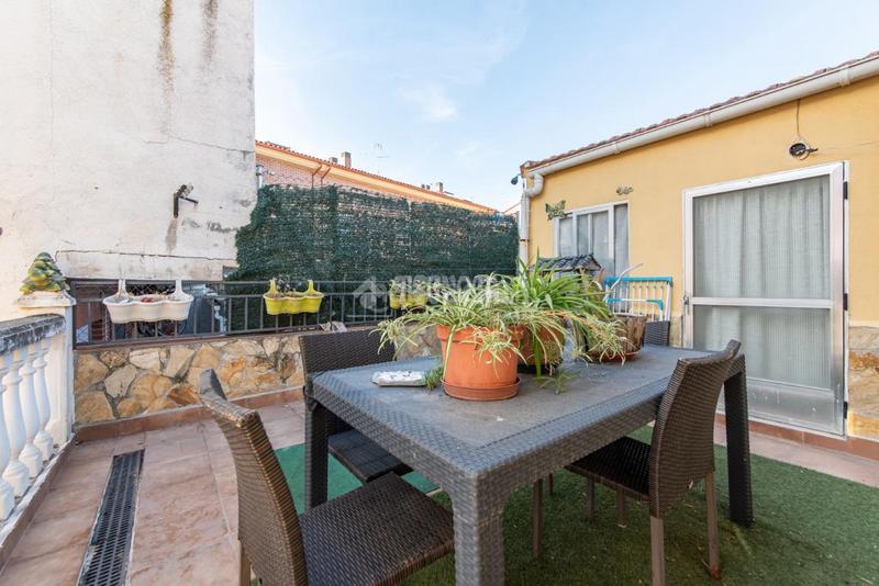 Foto 84800e9b-b64d-4e1c-8619-a63851083c21. Casa in Cobeña