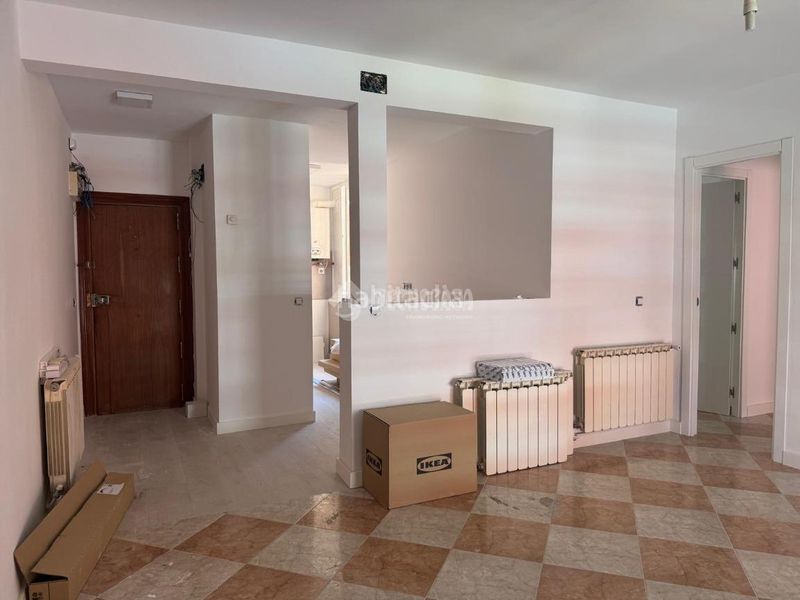 Foto 94a7a3ac-4bd4-4a49-8c73-fe3e20462e20. Piso  en venta en Algete centro Algete