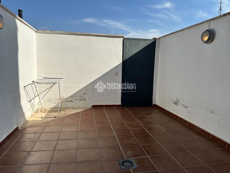 Foto 53852ead-fef2-46b4-bdb6-29d0925aae4f. Duplex with heating in Algete centro Algete
