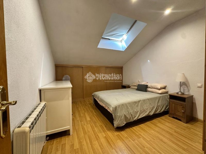Foto e3c7ae77-c21c-437c-a354-cf5455601de1. Duplex with heating in Algete centro Algete