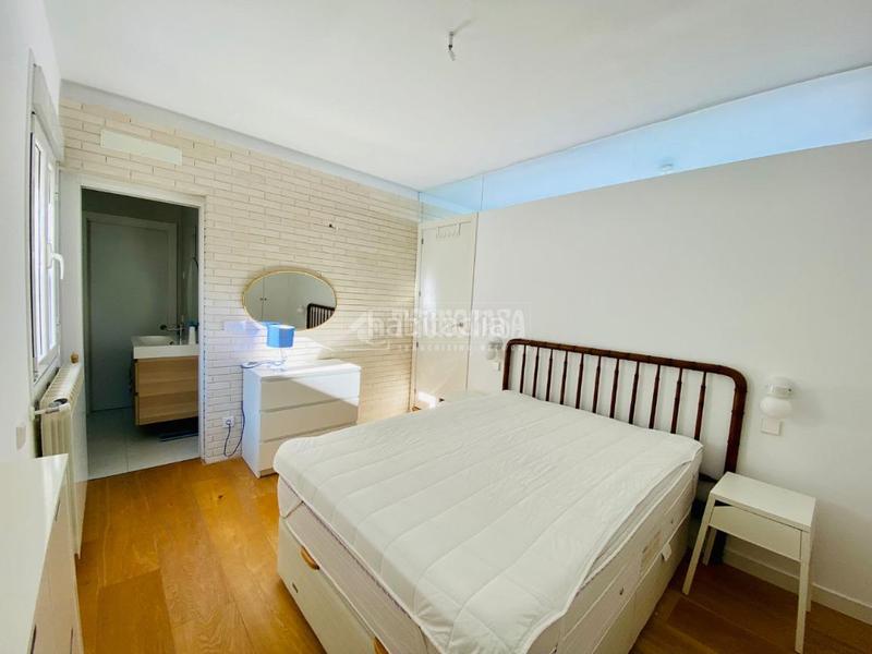 Foto a0936601-f43f-4fd9-90d3-b5c3fa45b219. Miete dachwohnung mit heizung in Guindalera Madrid