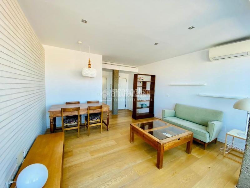 Foto c7b8f395-d2db-4402-94ab-f2250f3adcc5. Miete dachwohnung mit heizung in Guindalera Madrid