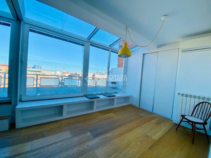 Foto 41abd5e6-202a-4060-91be-5f8445a9cdbc. Rent penthouse with heating in Guindalera Madrid