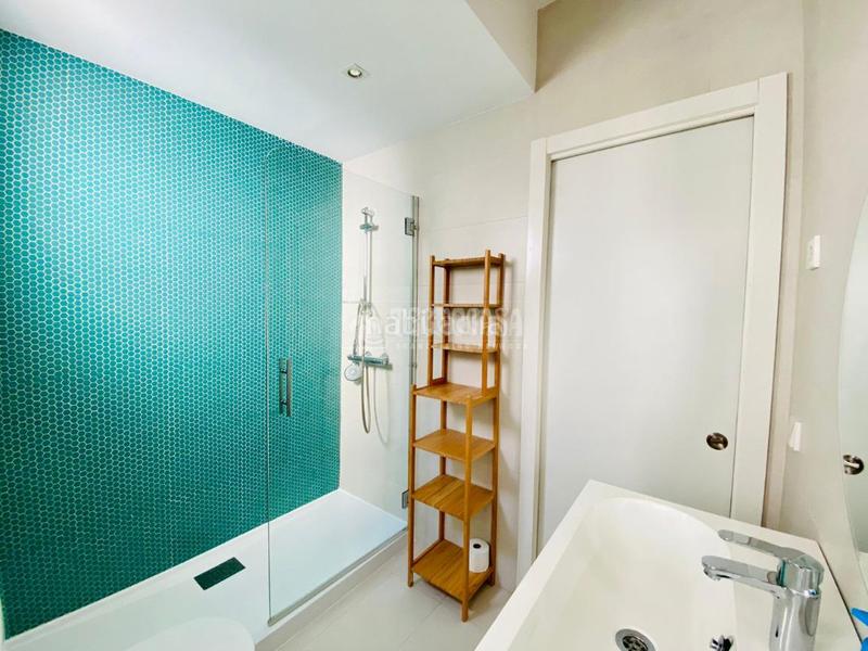 Foto 4b6184ca-4f54-4b3a-944b-1ae02dd82edf. Rent penthouse with heating in Guindalera Madrid