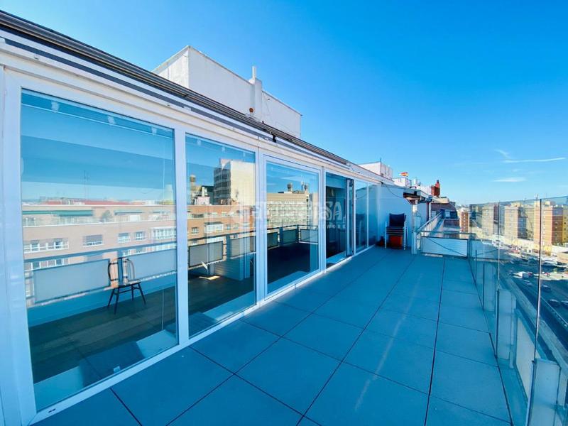 Foto 5cf25f6e-1709-4d16-838f-e27aa0c5139a. Rent penthouse with heating in Guindalera Madrid