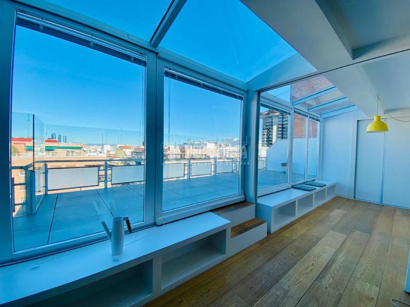 Foto 740fa7cc-e21d-4a49-ac3d-8c1973aab5fe. Rent penthouse with heating in Guindalera Madrid