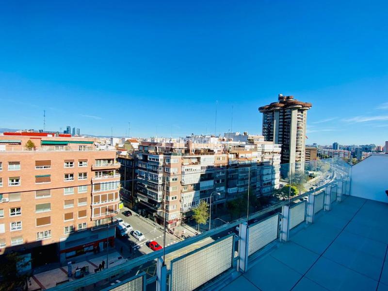Foto 937788db-c415-462c-87de-e1b54f799fa9. Rent penthouse with heating in Guindalera Madrid