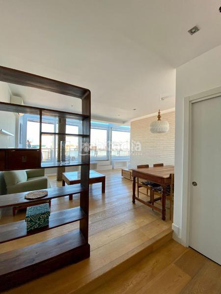 Foto d83d8727-0de9-4c51-835b-26b96b292ed0. Rent penthouse with heating in Guindalera Madrid